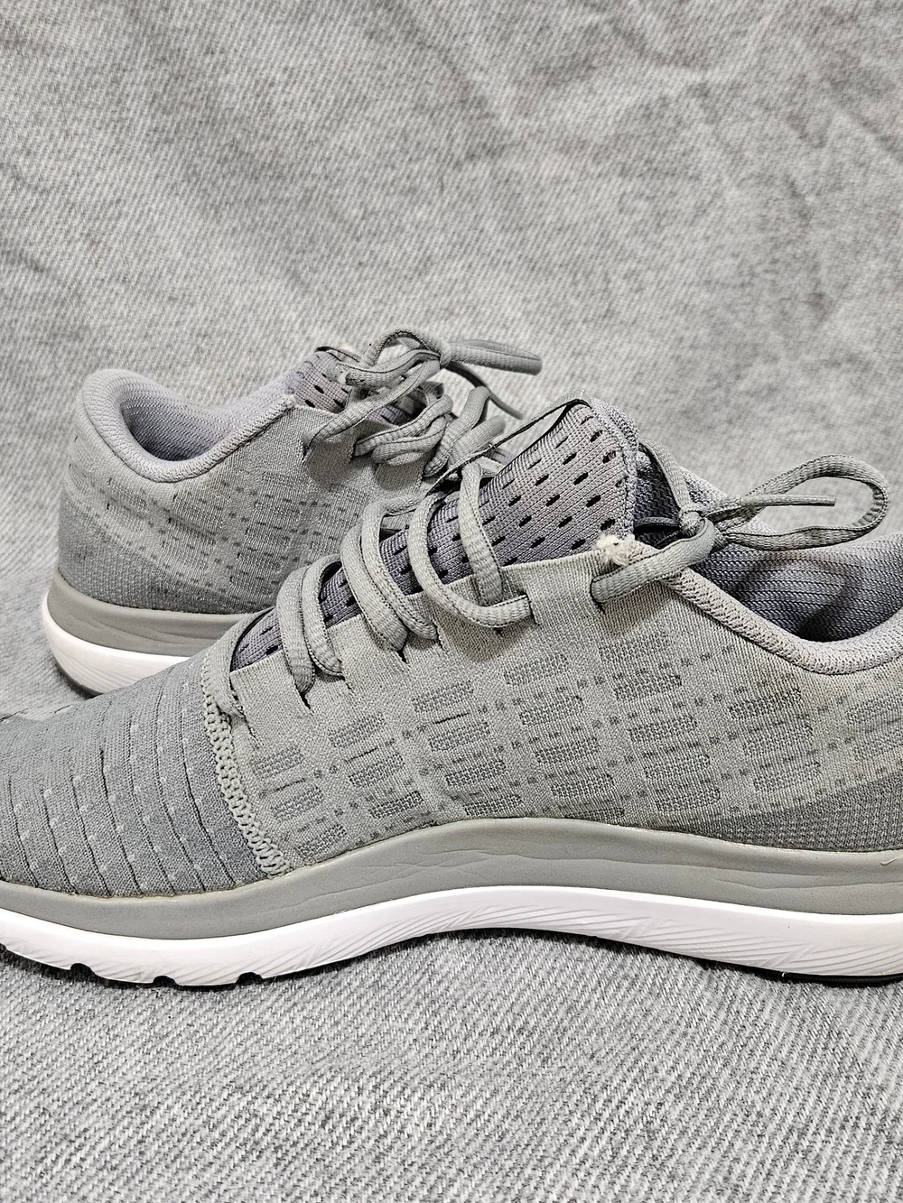 Under Armour Threadborne Slingflex Overcast Grey Athletic Shoes Women's Size 8.5